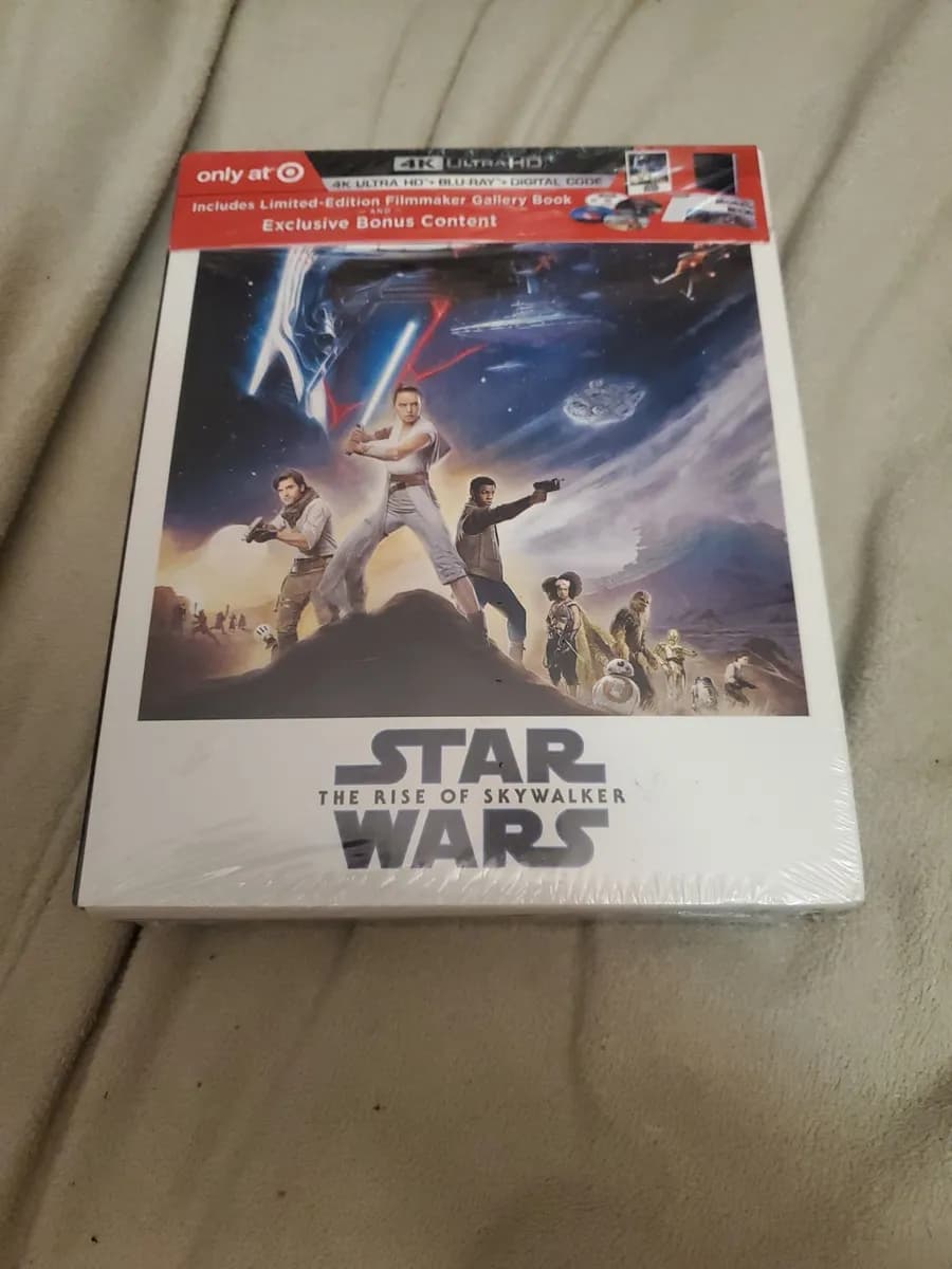 Star Wars: the Rise of Skywalker cover