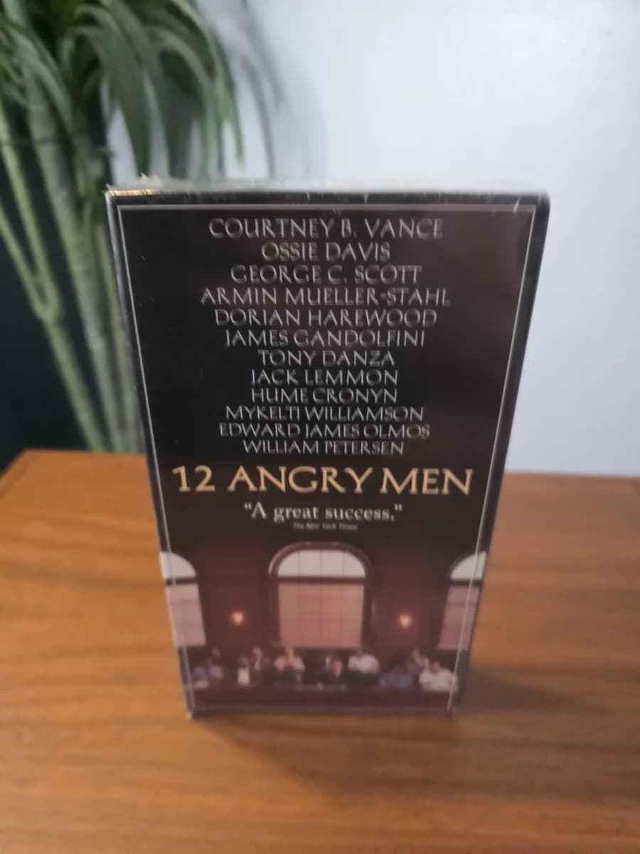 12 Angry Men cover
